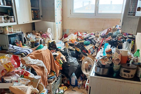Nettoyage de logement habité par une personne avec syndrome de Diogène